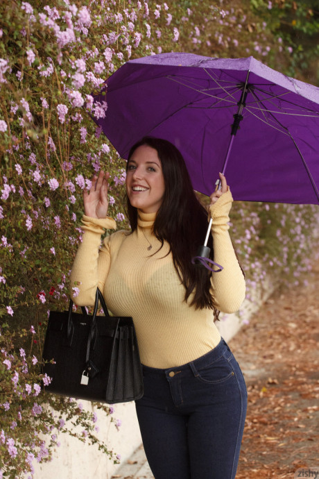 Curvaceous babe Angela White strips her bra and teases with her nips in public