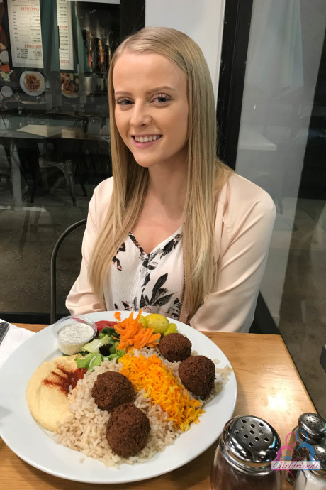 Amateur girlfriend Paris White sunbathing and showing her tits at the pool