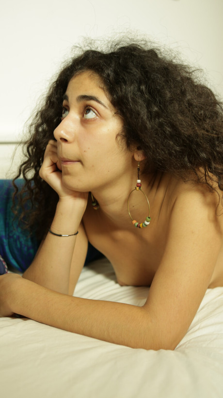 Ersties nude Pictures