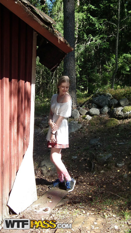 Solo chick girlfriend woman shows her melons and pussy while forcing entry into abandoned cabin