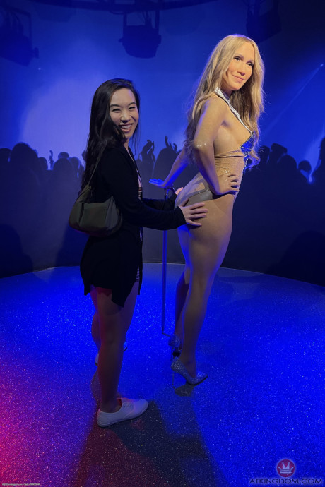 Asian young Kimmy Kimm doffs her clothes and flaunts her juicy twat