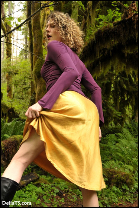Delia transsexual featuring Delia ts Hot Pics
