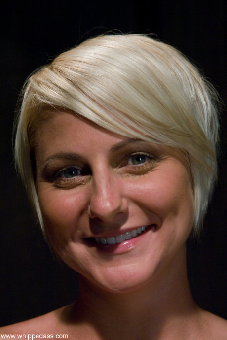 Lesbian Maitresse Madeline Marlowe fingering & dildoing a yellow-haired in bondage