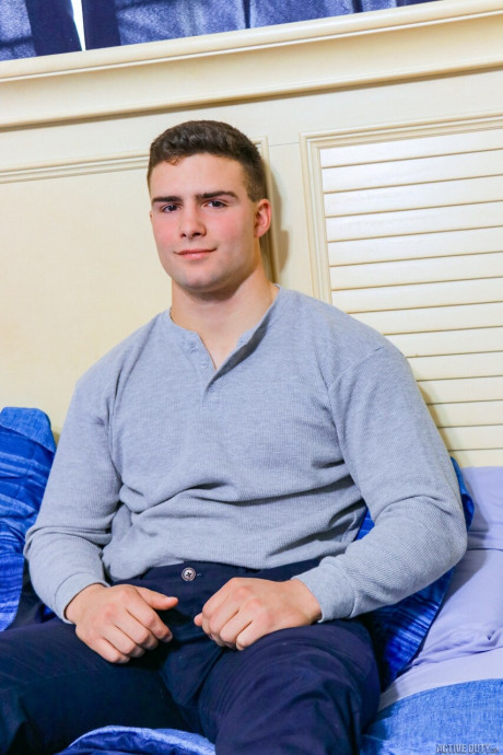 Active Duty starring Thomas Woods XXX Images