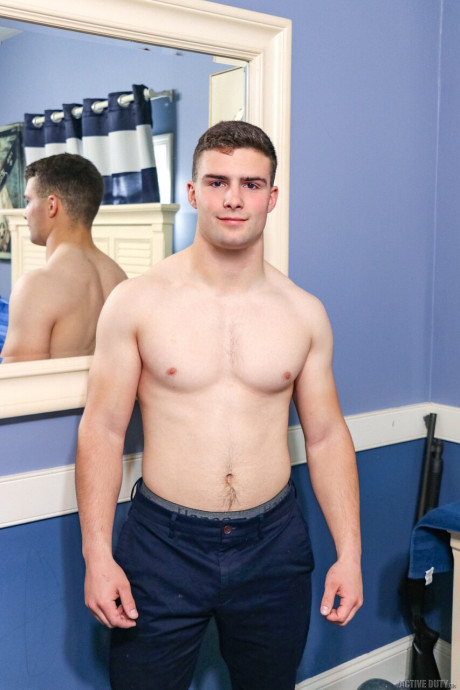 Active Duty starring Thomas Woods XXX Images