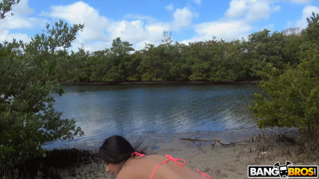 Black haired hispanic Rose Monroe shows her bubble ass and gets slammed outdoors