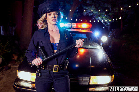 MILFY starring Oliver Flynn, sweet Vickie undressed Gallery