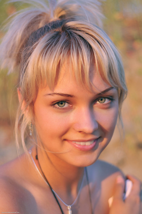 Russian sweety Lada stripping undressed outdoors & spreading her pussy in the sand