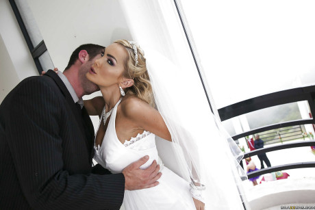 Curvaceous yellow-haired bride gives a oral sex and gets shagged hardcore