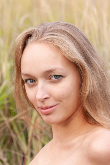 Ravishing 18 performed by Jessie U Hot XXX