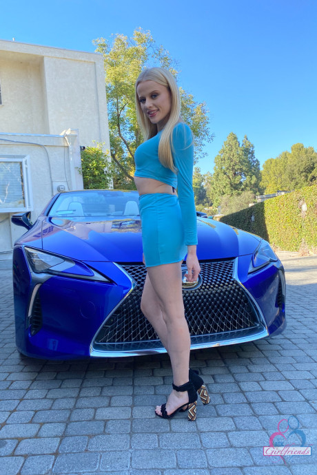 ATK Girlfriends starring Paris White Hot Pictures