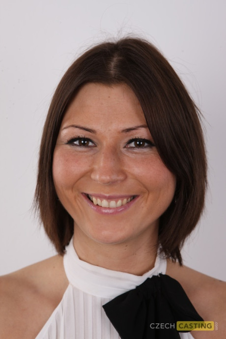 Caucasian secretary Pavla tries her hand at being a undressed model