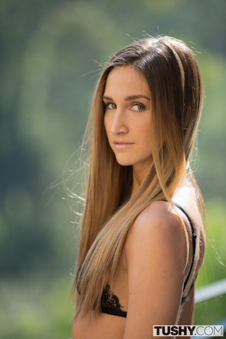 Tushy John Strong, Markus Dupree, Mystica Jade