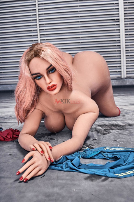 Kik Doll