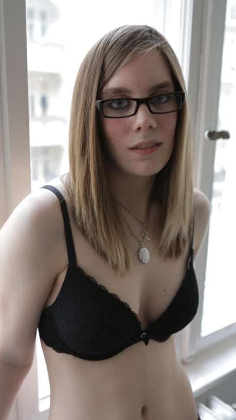 Ersties featuring A married Ersties bitch girl lady with nasty thoughts nude Images