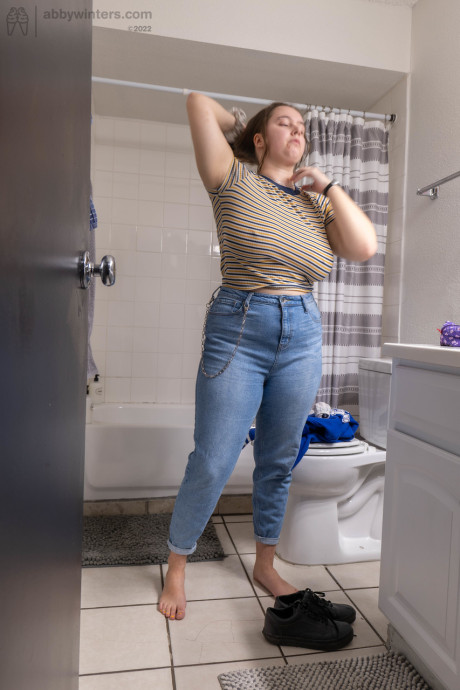Chubby amateur Bonnie T shows her giant boobies & booty while getting dressed