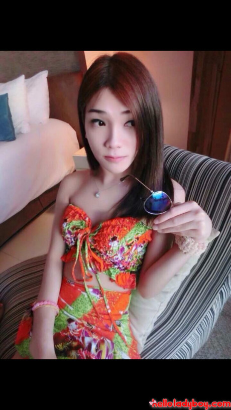 Hello t-girl