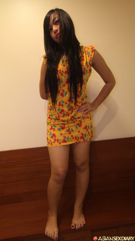 Asian amateur Soey unveils her round ass and gets pounded in POV sex