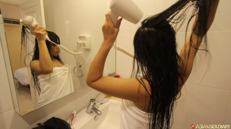 Asian amateur Soey unveils her round ass and gets pounded in POV sex