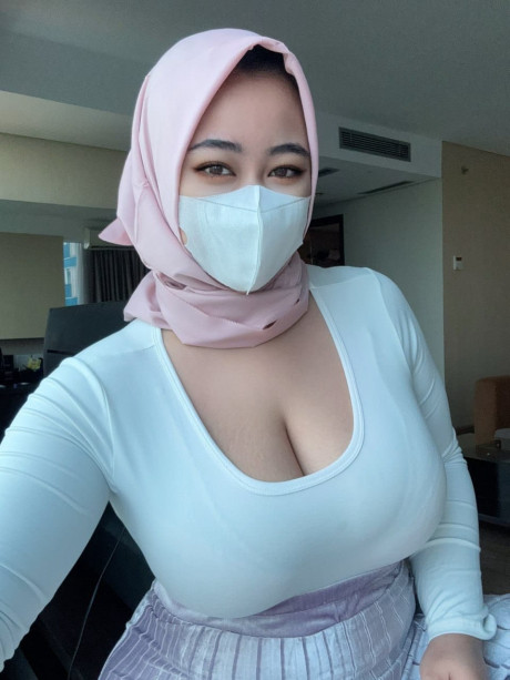 OnlyFans BBW Dalia undressed Pics