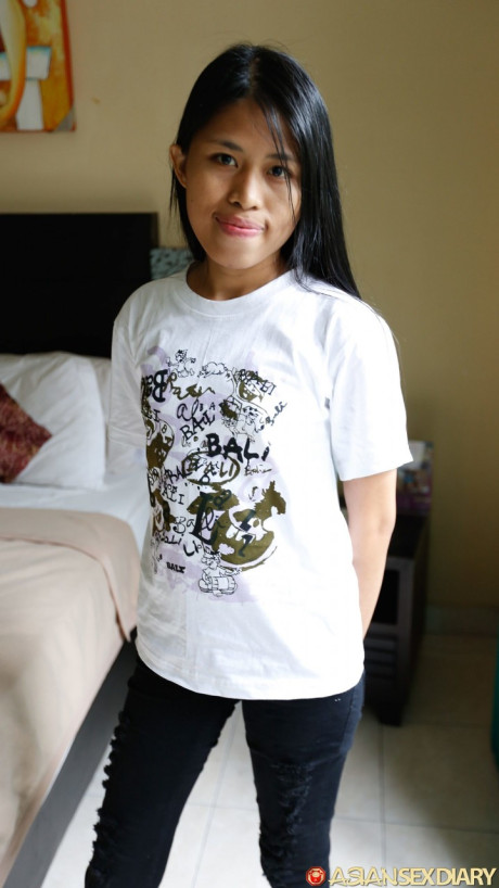 Petite Filipina Adelia gets her sweet innocent snatch stretched by a nice cock