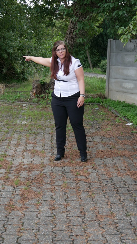 Wide whore chick seduces her son-in-law while his fiance and her daughter is away