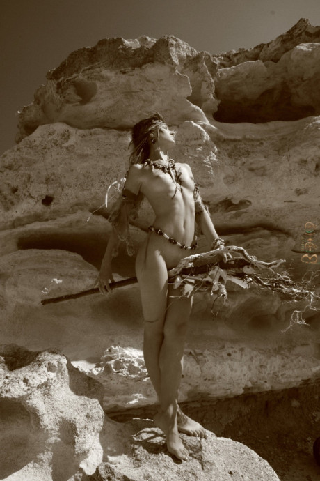 Native Indian babe flaunting her small boobies and hot pussy outdoors