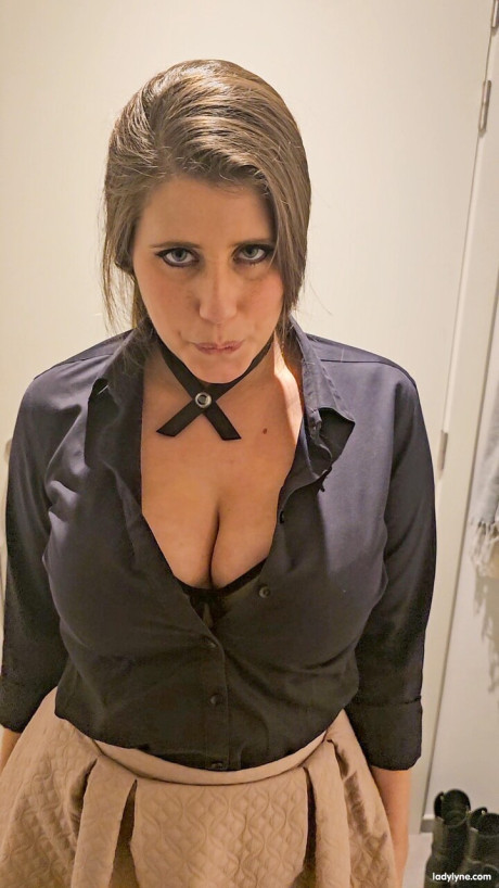 Lady girl Lyne Official performed by whore broad Lyne, The shadow Dimitri Porn Images