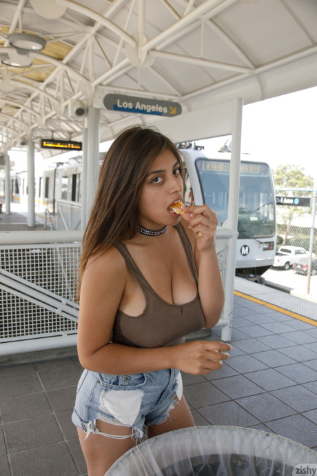 Ella Knox XXX porn pics