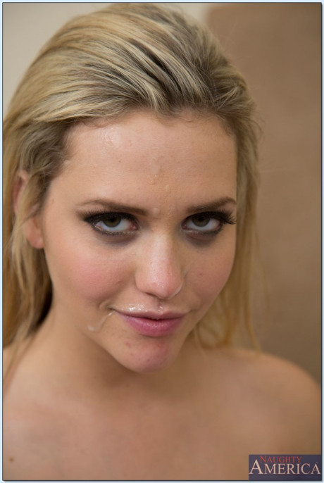 Blondy Mia Malkova rides a strong meat and takes a sticky facial