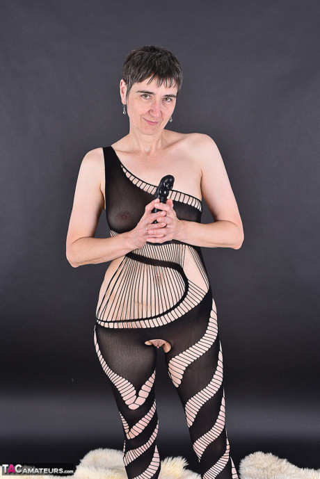 MatureMILFPetiteEuropeanBrunettesBig CockPVCLatexBodystockingHigh