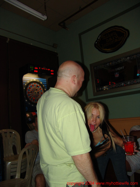 Chesty swinger Double Dee lets different studs blow her massive tits at the bar