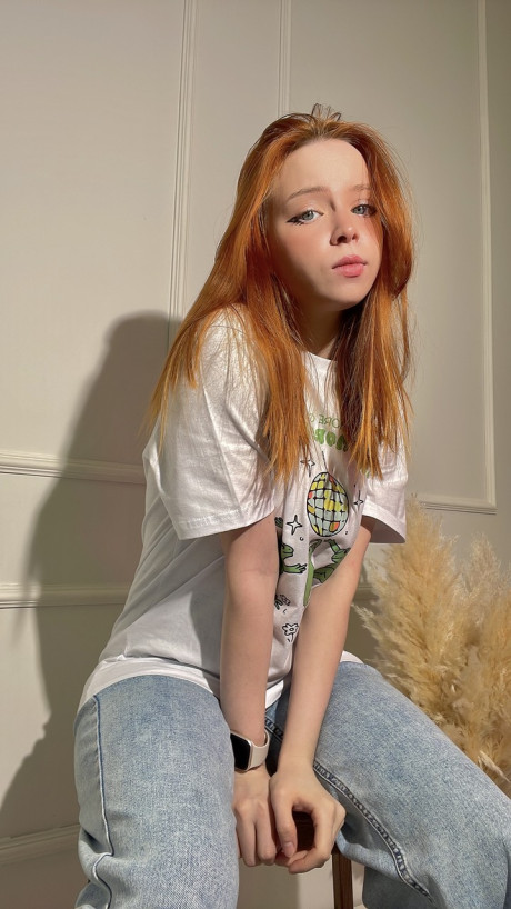 Redheaded OnlyFans young Olash Peachy posing in her dirty compilation
