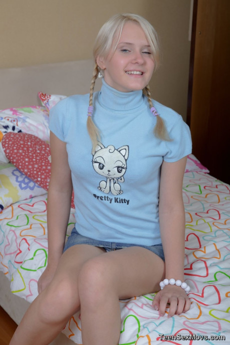 Slim teenie with pigtails Karoll gets her butthole stuffed with a stiff penis