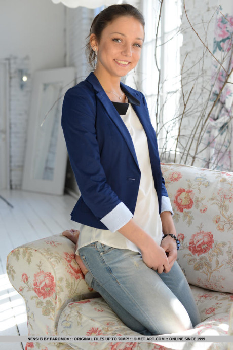 Barefoot fresh teen slut girlfriend woman Nensi B stripping off jeans and undergarment