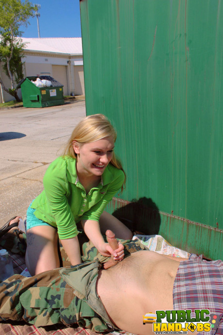 Public Handjobs Jessie fresh teen Raquel Roper