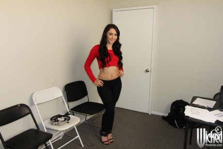 Amateur latina teenie Mandy Muse gets sexed doggystyle by a fake casting agent