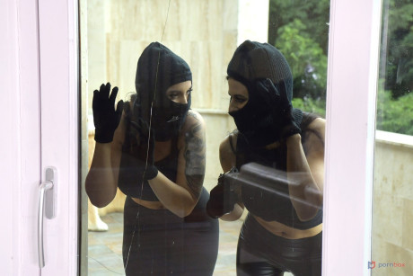 Porn World performed by Billy Star, Jennifer Mendez undressed Images