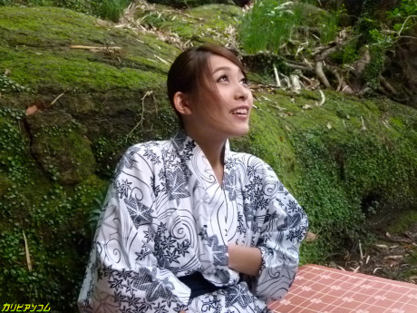 Thin oriental goddess Aoi Mizuno enjoying a fantastic outdoor threesome