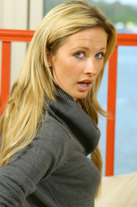 Porn Pics featuring Leah Sex Photos