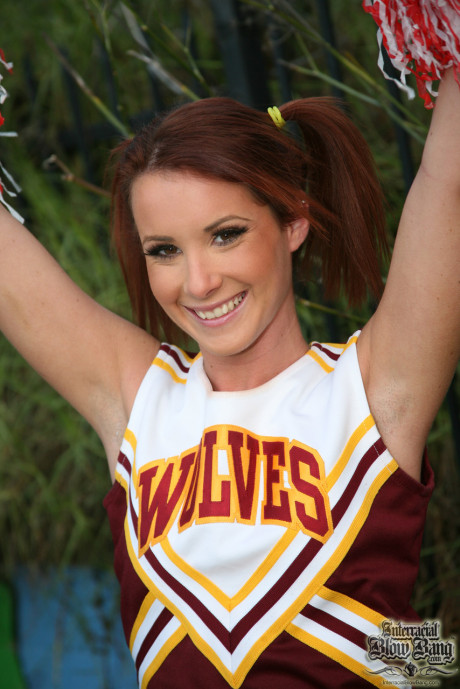 Ginger cheerleader Tweety Valentine gets pounded and facialed by ebony bulls