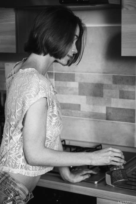 Met Art starring Amy Moloko Sex Photos