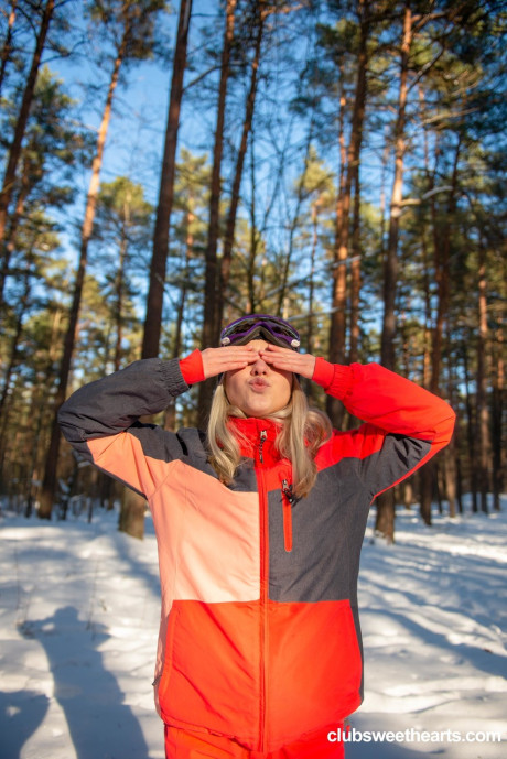 Club Seventeen featuring Alice Reign, Lil Karla Hot Images