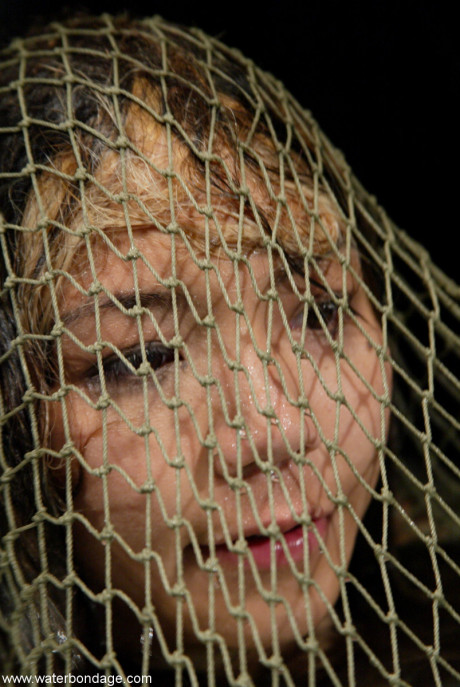 Water Bondage Keeani Lei