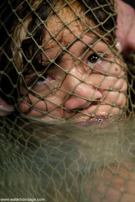 Water Bondage Keeani Lei