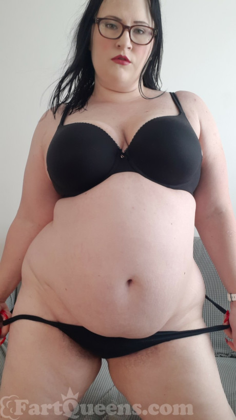 Amateur BBW Katy Churchill strips off her black undies & plays with her boobies