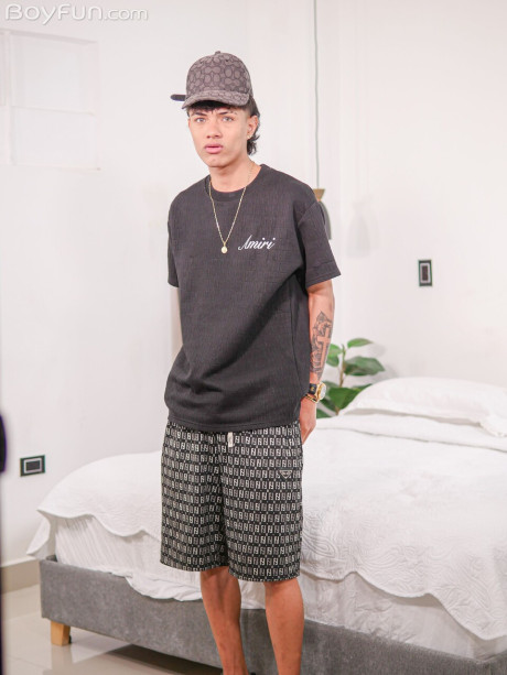 Husband boyfriend Fun performed by Alejandro Alzate Porn Photos