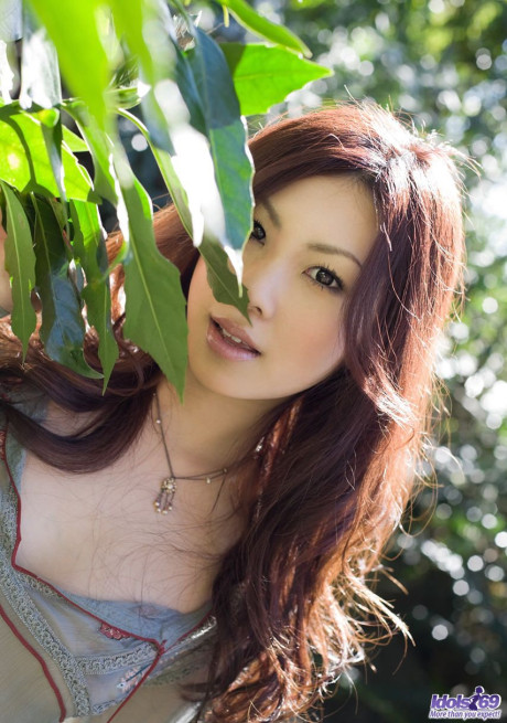 Fresh teen Japanese skank girlfriend broad Ryo Shinohara gets totally naked in woods ass house