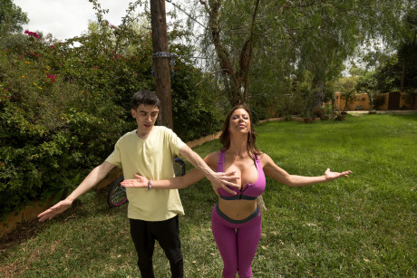 Monstrous boobed cougar Alexis Fawx seduces and fucks a Spanish hubby man in the park