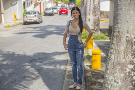 Attractive latina teen Denisse Gomez flaunts her ravishing figure in jeans